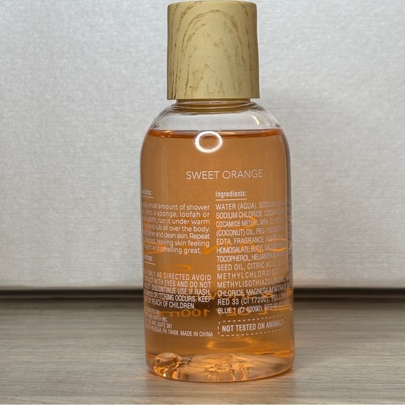 Bath & Body Bundle - Bath Salts, Foot Lotion, Shower Gel, Hand Cream & Rose Oil - Picture 5 of 7